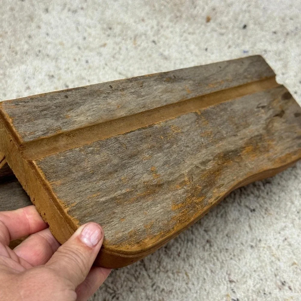 Rustic Reclaimed Barn Wood Floating Wall Shelf 16 Inch Picture Ledge Farmhouse